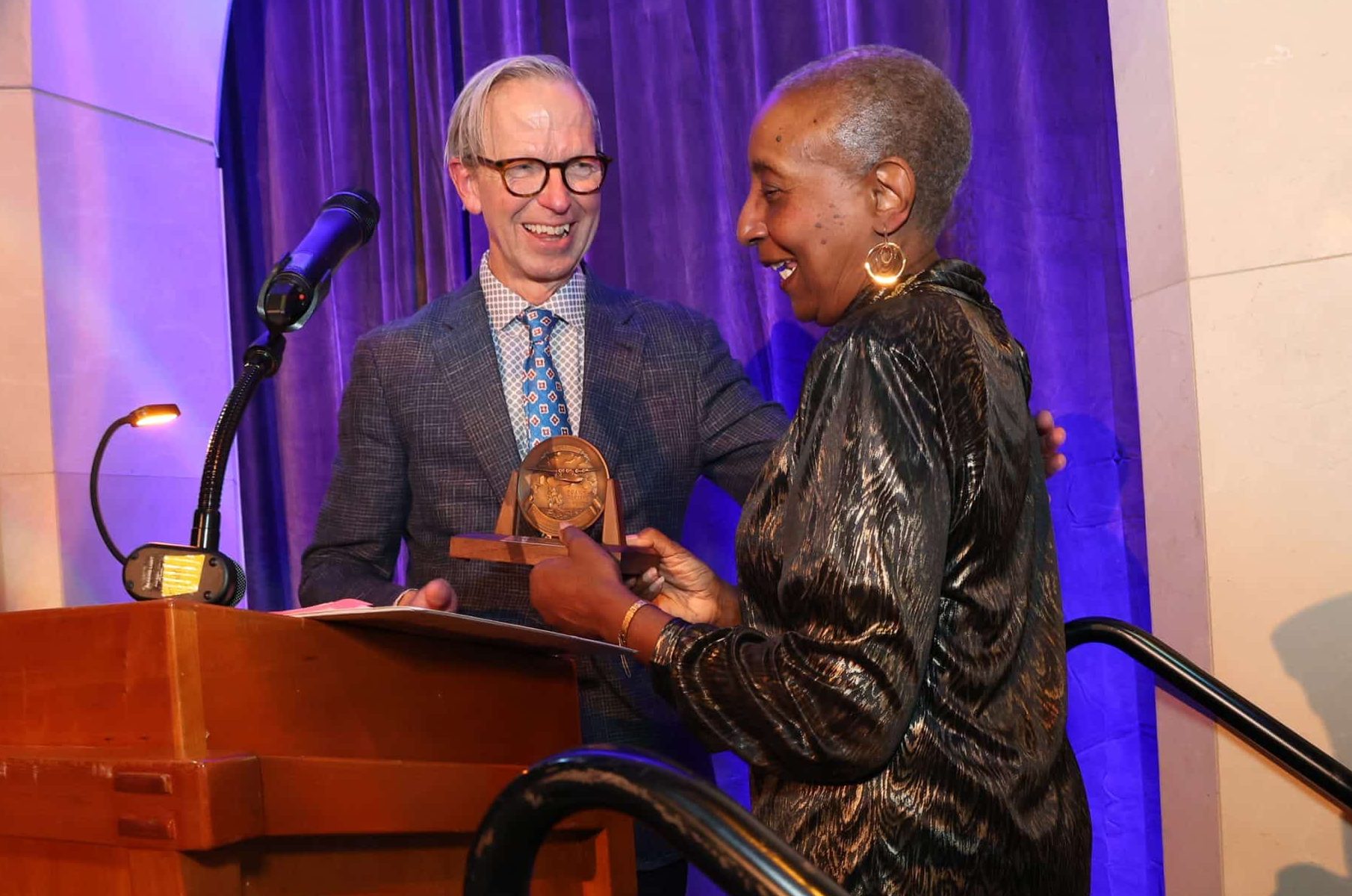 BX0A9581 Angela Gittens Honored with 2025 SFAS Achievement in Aviation Award